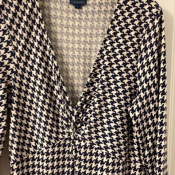 J McLaughlin Navy & Cream Houndstooth Check Silk 3/4 Sleeve Dress. Size Large. - Picture 3 of 6